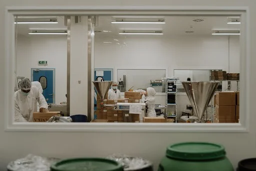 Moroccan Skin Care Manufacturer - Moroccan skincare service illustration